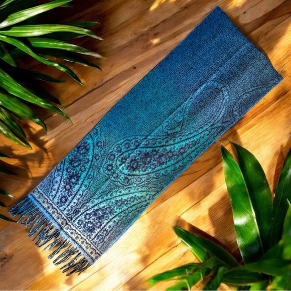 V. FRASS Cashmink Paisley Scarf - Made in Germany - Picture 3 of 10